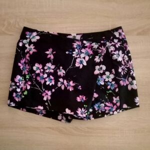 Floral Black Women's Shorts